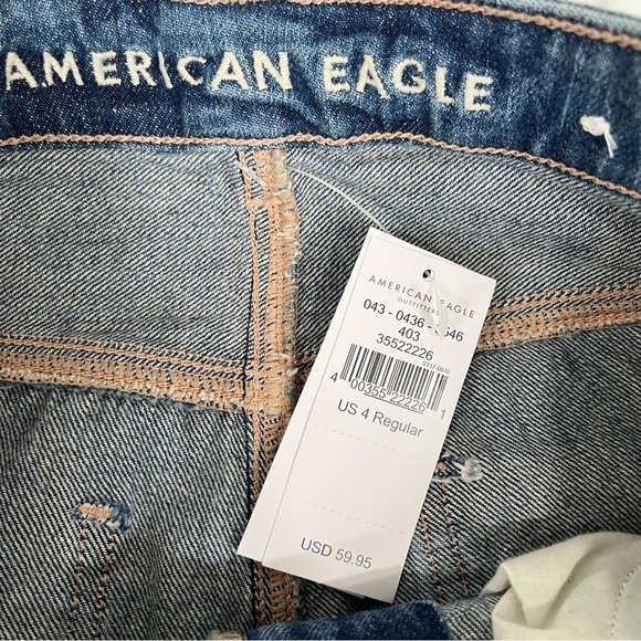 AEO high waisted mom jeans distressed destroyed medium wash size 4 - Picture 8 of 9
